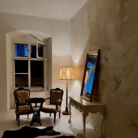 Csaky Palace Apartment