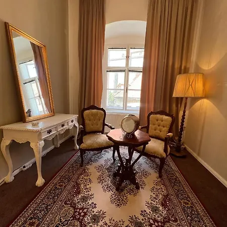 Csaky Palace Apartment